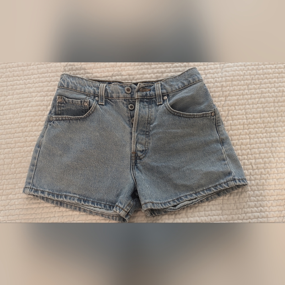 Vintage Levi's SilverTab Women's denim shorts